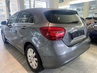 Gebraucht Mercedes A180 122 PS (89 kW) 2016 Grau Limousine