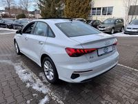 Gebraucht Audi A3 Sport 116 PS (85 kW) 2022 Weiß Limousine