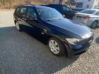 Gebraucht BMW 320 Comfort Edition 177 PS (130 kW) 2008 Schwarz Kombi