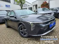 Neu Kia K4 150 PS (110 kW) 2026 Interstellar grau metallic Limousine