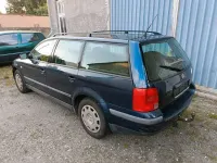 Gebraucht VW Passat 110 PS (80 kW) 1998 Blau Kombi