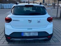 Gebraucht Dacia Sandero Stepway 101 PS (74 kW) 2022 Weiß Limousine