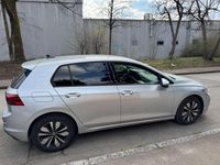 Gebraucht VW Golf VIII Move 110 PS (80 kW) 2024 Silber Kleinwagen