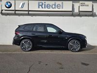 Neu BMW X1 Performance 300 PS (220 kW) 2025 Saphirschwarz metallic SUV