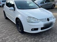 Gebraucht VW Golf V Edition 102 PS (75 kW) 2008 Weiß Kleinwagen