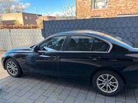 Gebraucht BMW 318 Advantage 150 PS (110 kW) 2016 Schwarz Limousine