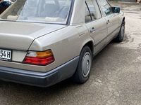 gebraucht Mercedes E230 W124