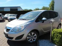Gebraucht Opel Meriva Edition 101 PS (74 kW) 2018 Silber Van / Kleinbus