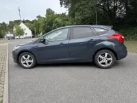 Gebraucht Ford Focus 101 PS (74 kW) 2013 Blau Limousine