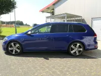Gebraucht VW Golf VII R 300 PS (220 kW) 2020 Lapiz blue perleffekt Kombi