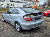 Gebraucht Mercedes C160 122 PS (89 kW) 2006 Silber Coupé