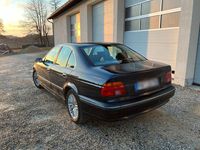 Gebraucht BMW 523 170 PS (125 kW) 1998 Blau Limousine