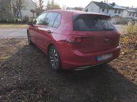 Gebraucht VW Golf VIII Active 131 PS (96 kW) 2022 Rot Kleinwagen