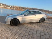 Gebraucht Mercedes C180 143 PS (105 kW) 2003 Silber Coupé