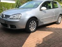 Gebraucht VW Golf V 102 PS (75 kW) 2006 Silber Limousine