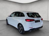 Gebraucht Mercedes B200 Advanced 163 PS (119 kW) 2025 Weiß Kleinwagen
