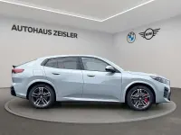 Neu BMW iX2 Performance 230 kW (313 PS) 2025 M brooklyn grau SUV