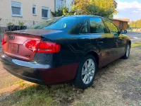 Gebraucht Audi A4 120 PS (88 kW) 2011 Schwarz Limousine