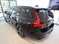 Gebraucht Volvo V60 Plus 398 PS (292 kW) 2025 Schwarz Kombi