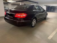 Gebraucht Mercedes E200 Avantgarde 184 PS (135 kW) 2010 Schwarz Limousine