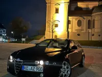 Käytetty Alfa Romeo 159 170 HP (125 kW) 2009 Musta Sedan