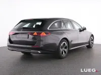 Gebraucht Mercedes E220 Avantgarde 197 PS (144 kW) 2025 Grau Limousine