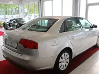 Gebraucht Audi A4 Sport 131 PS (96 kW) 2006 Lichtsilber Limousine