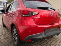 Gebraucht Mazda 2 Exclusive-Line 90 PS (66 kW) 2015 Rot Kleinwagen