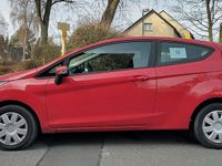 Gebraucht Ford Fiesta Ambiente 60 PS (44 kW) 2009 Rot Kleinwagen
