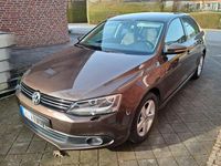 Gebraucht VW Jetta Comfortline 105 PS (77 kW) 2011 Braun Limousine
