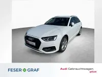 Gebraucht Audi A4 Business 163 PS (119 kW) 2024 Gletscherweiß Kombi