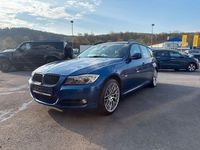 Gebraucht BMW 318 143 PS (105 kW) 2010 Blau Kombi