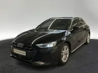 Gebraucht Audi A3 S-Line 150 PS (110 kW) 2024 0e mythosschwarz metallic Limousine