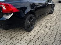 Gebraucht Volvo S60 150 PS (110 kW) 2015 Schwarz Limousine