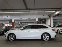 Gebraucht Audi A5 Sport 204 PS (150 kW) 2025 Weiß Kombi
