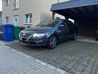 Gebraucht VW Passat Comfortline 122 PS (89 kW) 2010 Grau Limousine