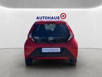 Gebraucht Toyota Aygo 72 PS (52 kW) 2018 Rot Kleinwagen