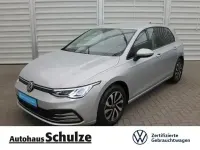 Gebraucht VW Golf VIII Active 131 PS (96 kW) 2022 Silber Limousine