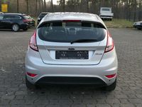 Gebraucht Ford Fiesta 105 PS (77 kW) 2016 Silber Limousine