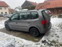 Gebraucht VW Touran 2014 Silber Van / Kleinbus