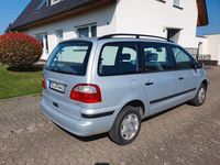 Gebraucht Ford Galaxy Ambiente 116 PS (85 kW) 2002 Silber Van / Kleinbus