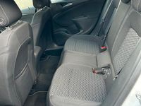 Gebraucht Opel Astra 136 PS (100 kW) 2019 Weiß Limousine