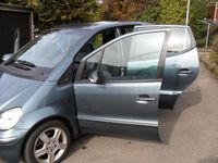 Gebraucht Mercedes A190 125 PS (91 kW) 2003 Blau metallic Limousine