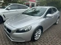 Gebraucht Volvo V40 Ocean Race 120 PS (88 kW) 2016 Silber Limousine