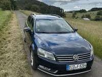 Gebraucht VW Passat 140 PS (102 kW) 2013 Blau Kombi