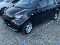 Gebraucht Smart ForFour Electric Drive 60 kW (82 PS) 2021 Schwarz Kleinwagen