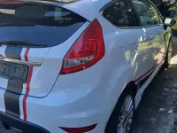 Gebraucht Ford Fiesta Titanium 82 PS (60 kW) 2011 Weiß Limousine