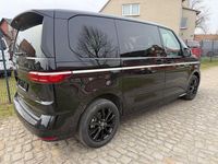 Gebraucht VW Multivan Style 150 PS (110 kW) 2025 Schwarz Van