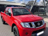 Gebraucht Nissan Navara 190 PS (139 kW) 2011 Rot Pickup