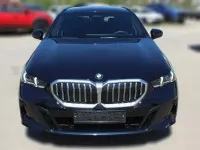 Gebraucht BMW 520 M Sport 208 PS (152 kW) 2025 Schwarz Kombi
